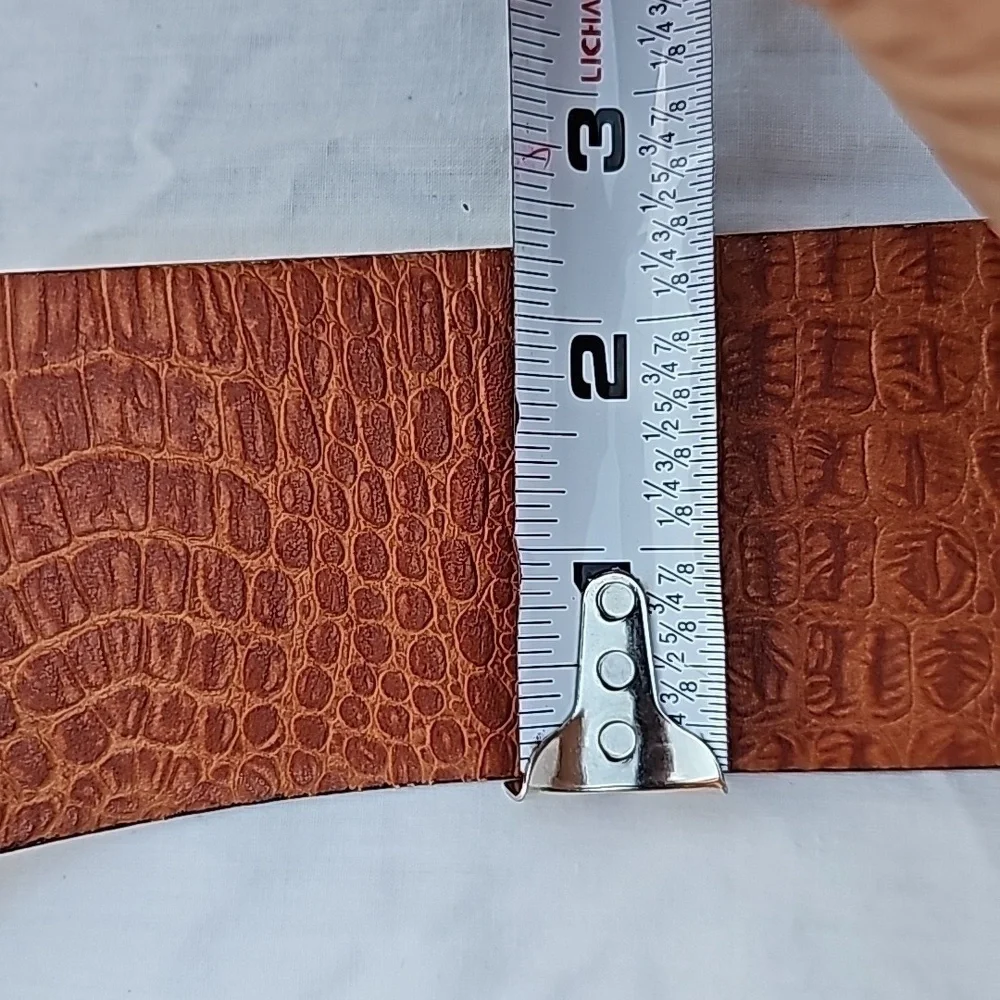 Vintage Genuine Leather Croc Print Light Brown Belt Made in Uruguay S/M